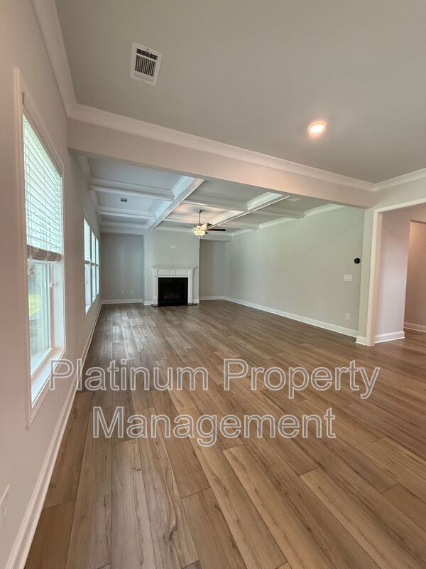 Building Photo - 1673 Dover Creek Ln