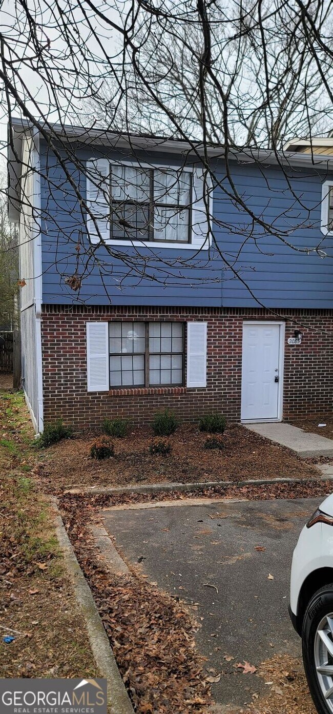 Primary Photo - 2085 Lenoa Ln