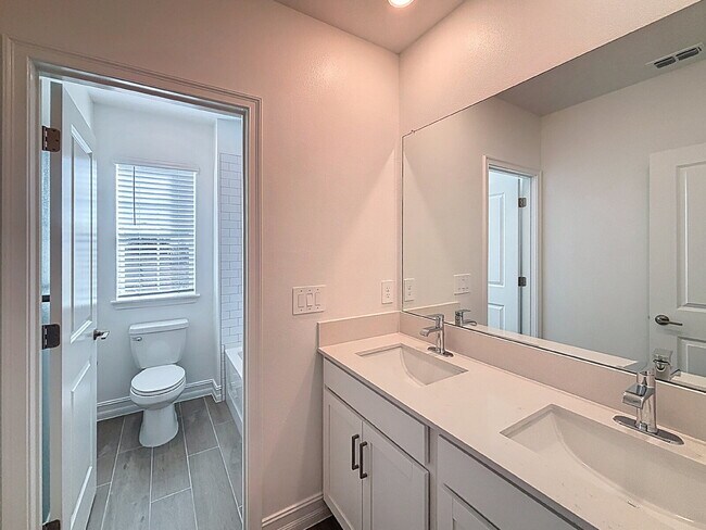 Building Photo - 11807 71st Ave E