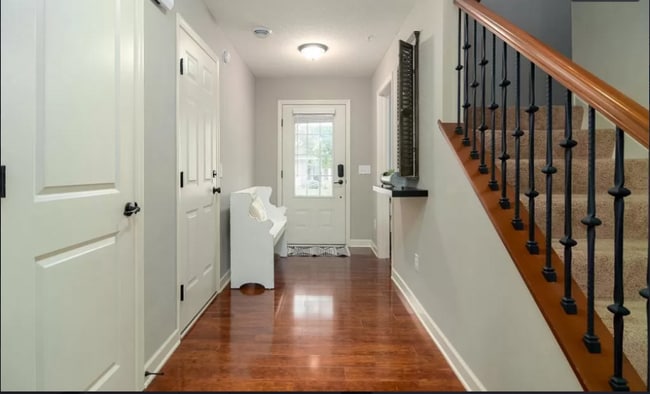 Building Photo - 3275 Red Oak Trail