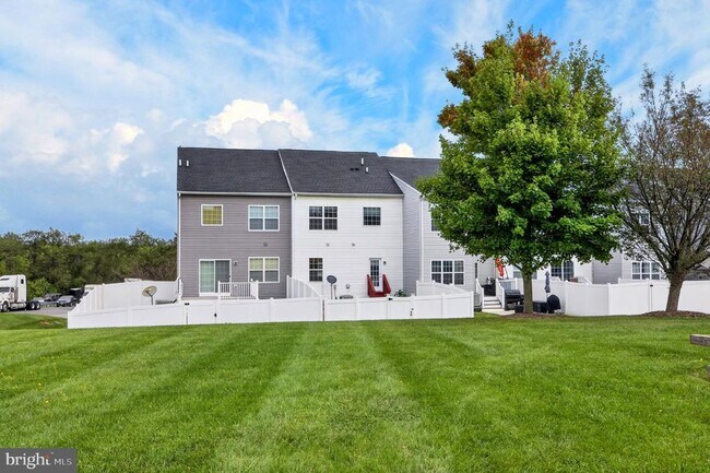 Building Photo - 10382 Lantern Ln