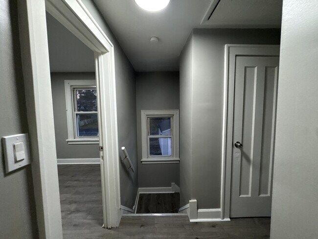 Building Photo - 11104 Lincoln Ave