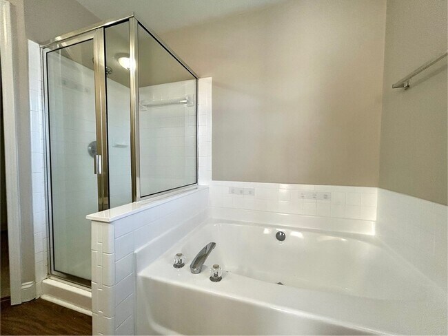 Building Photo - 10120 Baxter Caldwell Dr