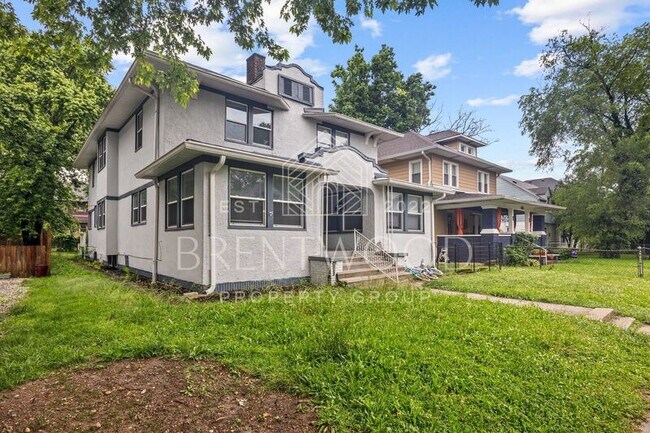 Building Photo - 3041 N Delaware St