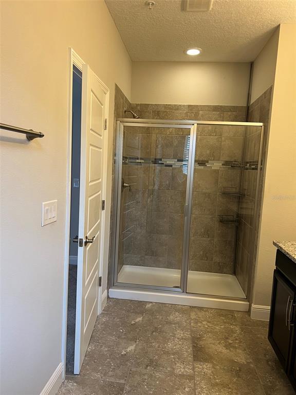 Building Photo - 2924 Lobelia Dr