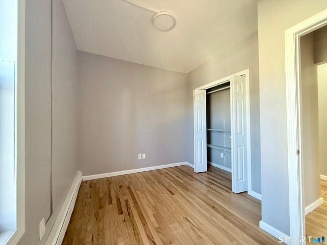 Building Photo - 175 Denver Ave