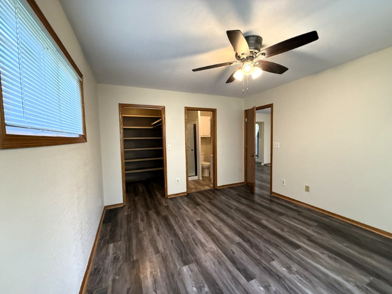 Building Photo - 1748 N Garland St