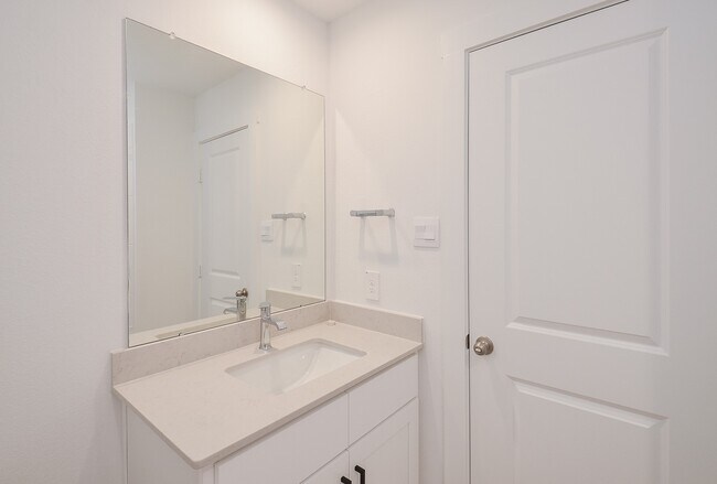 Building Photo - 7831 Sanremo Dr