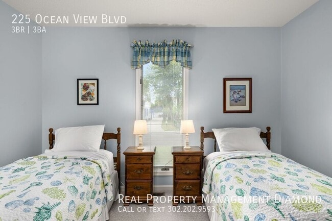 Building Photo - 225 Ocean View Blvd