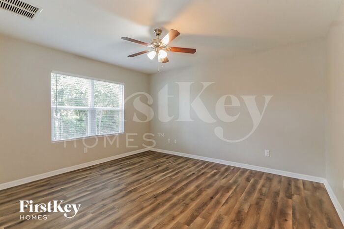 Building Photo - 4527 Antioch St