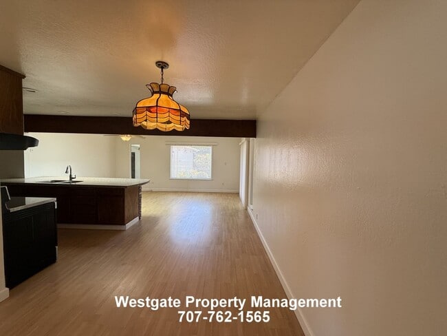 Building Photo - 1336 Marian Way