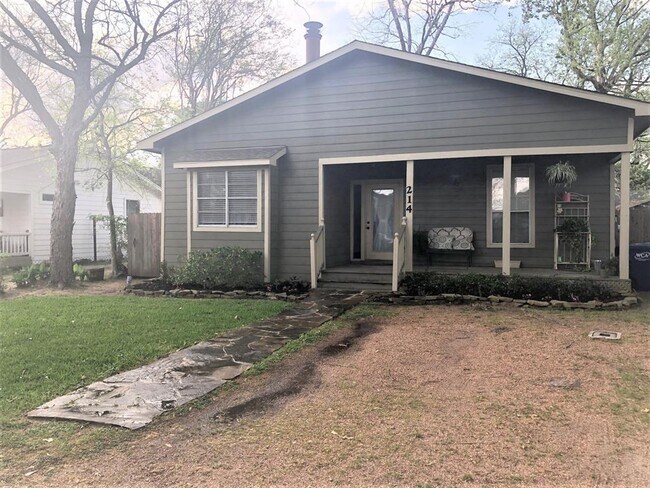 Building Photo - 214 Texas St