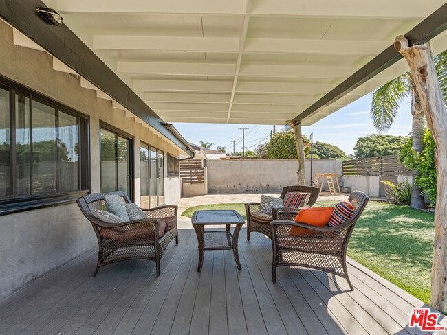 Building Photo - 7630 W 91st St