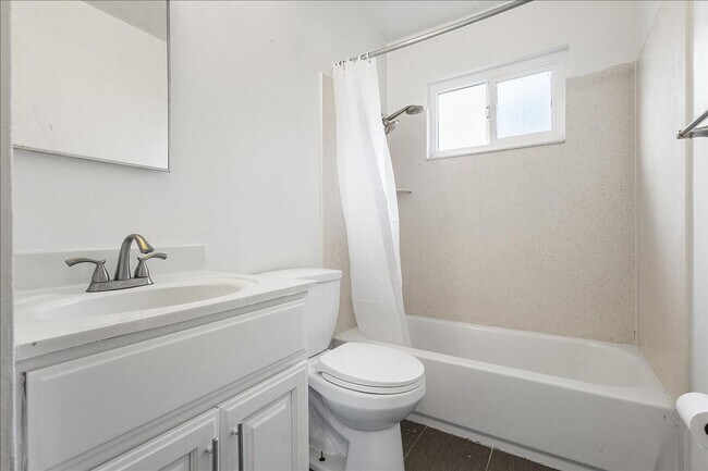 Building Photo - 267 Flint Ct