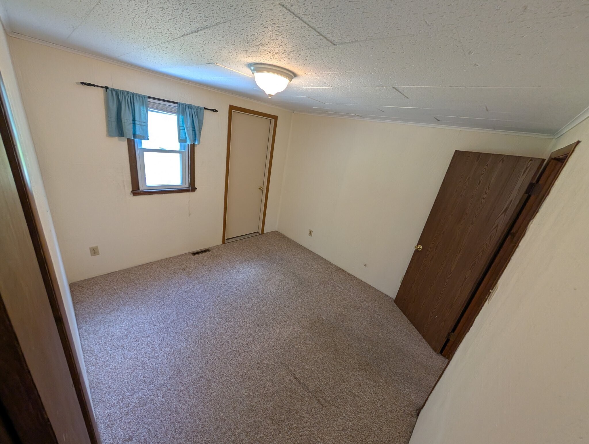 Building Photo - 6383 Zorn Rd
