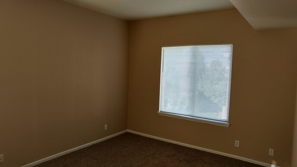 Building Photo - 18493 E Kepner Pl