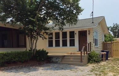 Primary Photo - 221 Bunkers Cove Rd