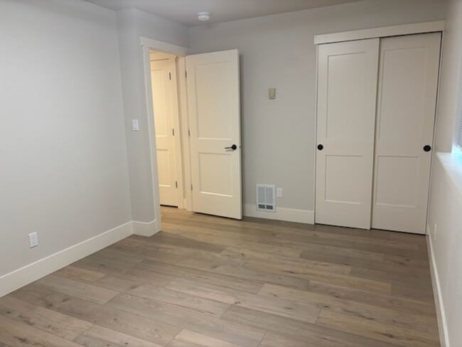 Building Photo - Duplex in Post Falls