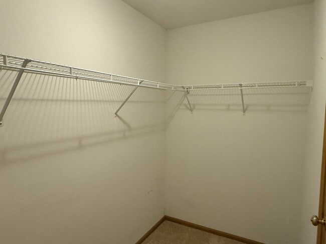Building Photo - 510 Timber Dr