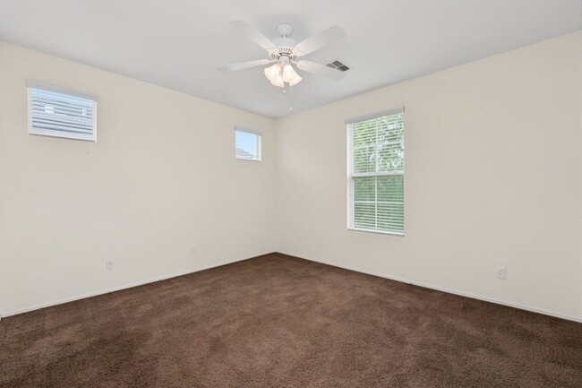 Building Photo - 4028 E Tulsa St