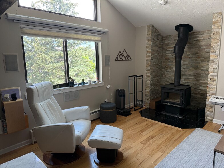 Building Photo - 4789 Tantra Dr