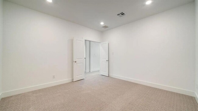 Building Photo - 1412 Mulberry Oak Ln