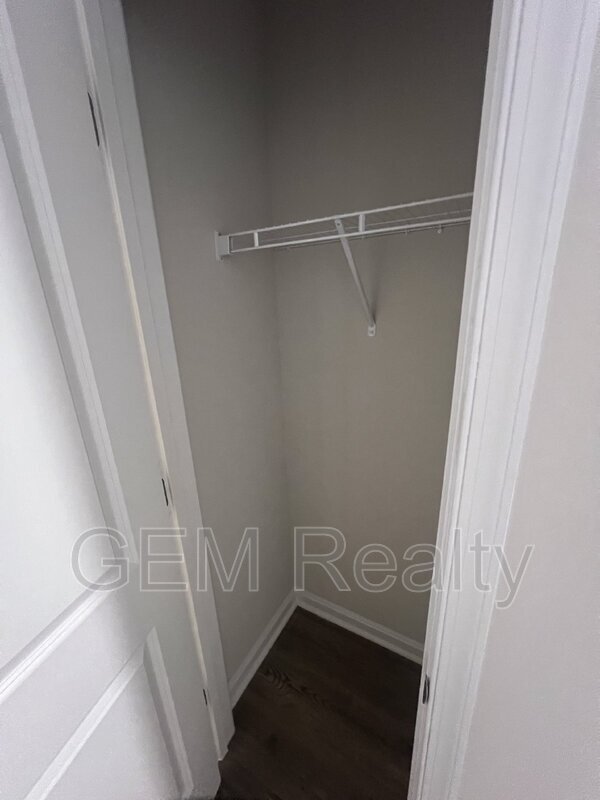 Building Photo - 3275 White Tail Drive