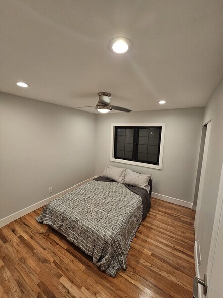 Building Photo - 640 Derby Ave