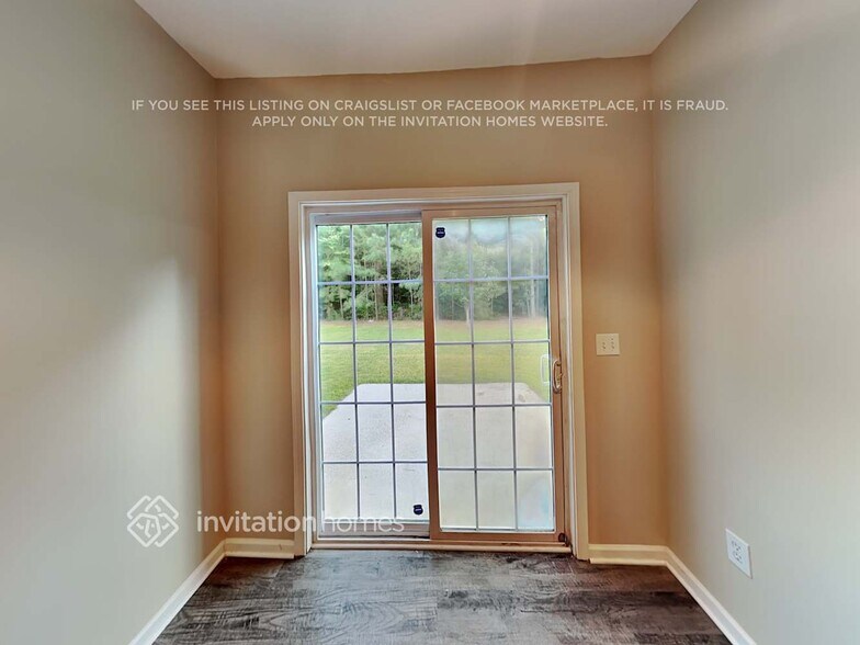 Building Photo - 4400 Savannah Dr