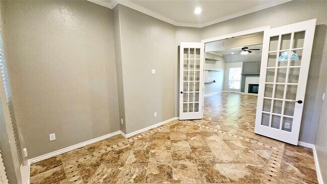 Building Photo - 4017 Eaton Pl
