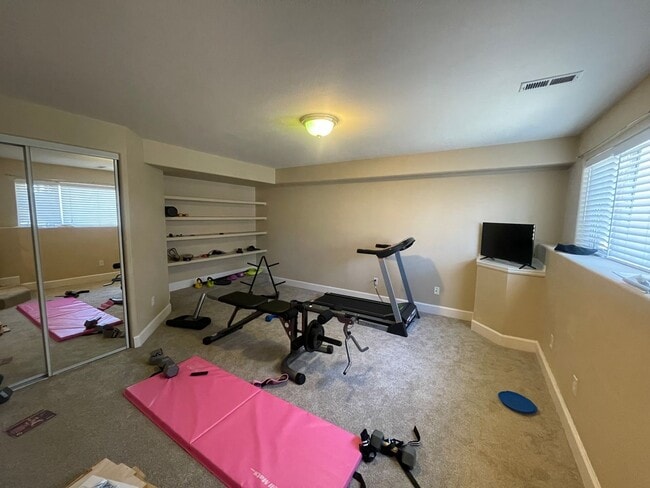 Building Photo - 10181 Woodrose Ct