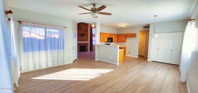 Building Photo - 13874 N 91st Dr