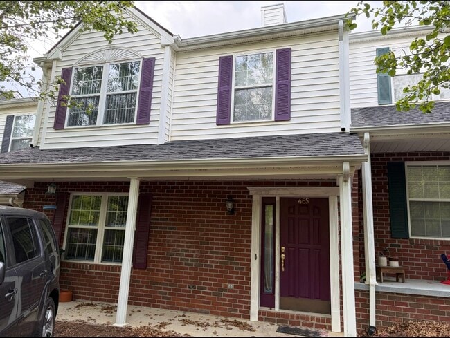 Building Photo - 465 Oaktree Blvd