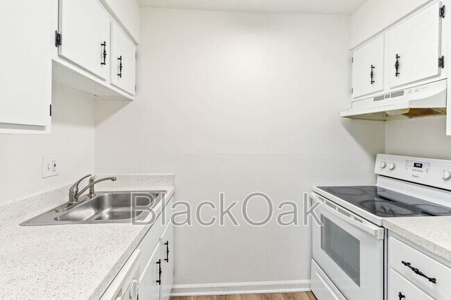 Building Photo - 4213 Foreman Ln