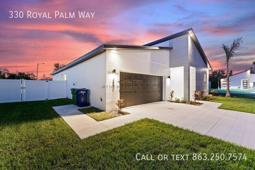 Building Photo - 330 Royal Palm Wy