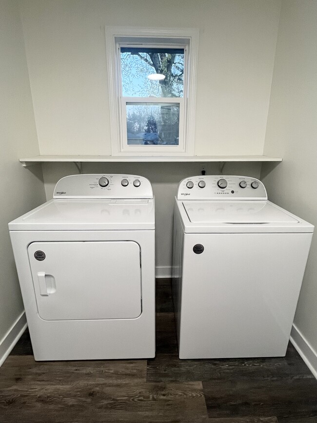 Washer and Dryer - 10109 Carrollton Ave