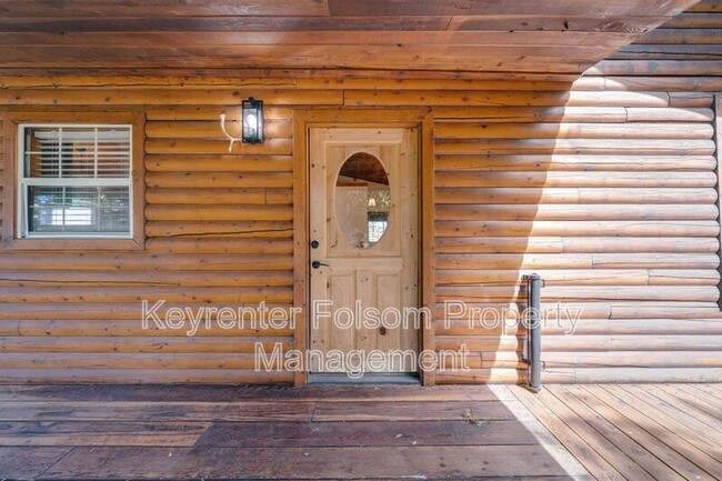 Building Photo - 5800 McKinley Dr