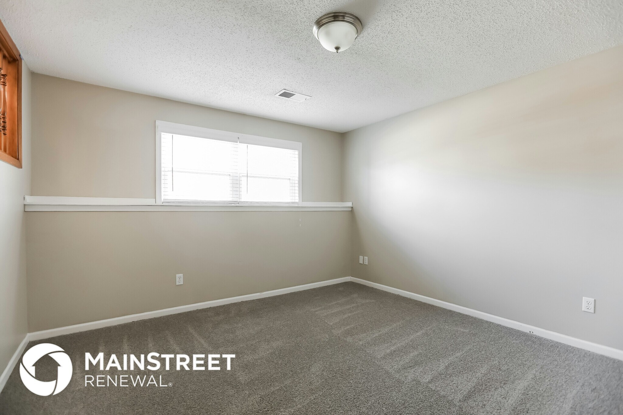 Building Photo - 205 N Walker Dr