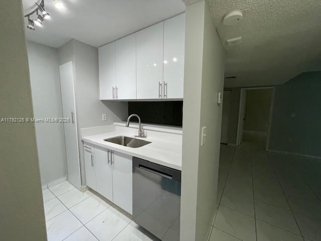 Building Photo - 8006 SW 149th Ave