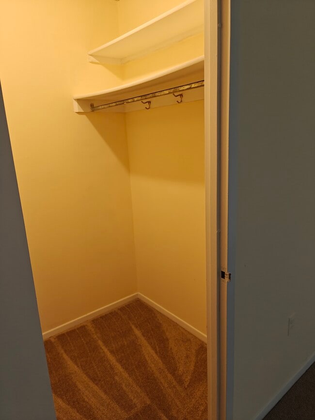 Building Photo - 3705 S George Mason Dr