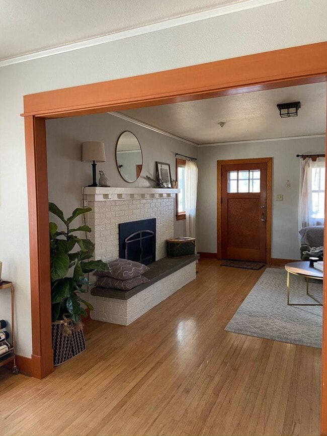 Building Photo - Charming 3 Bed, 2 Bath Craftsman in Missoula’s Coveted University Area