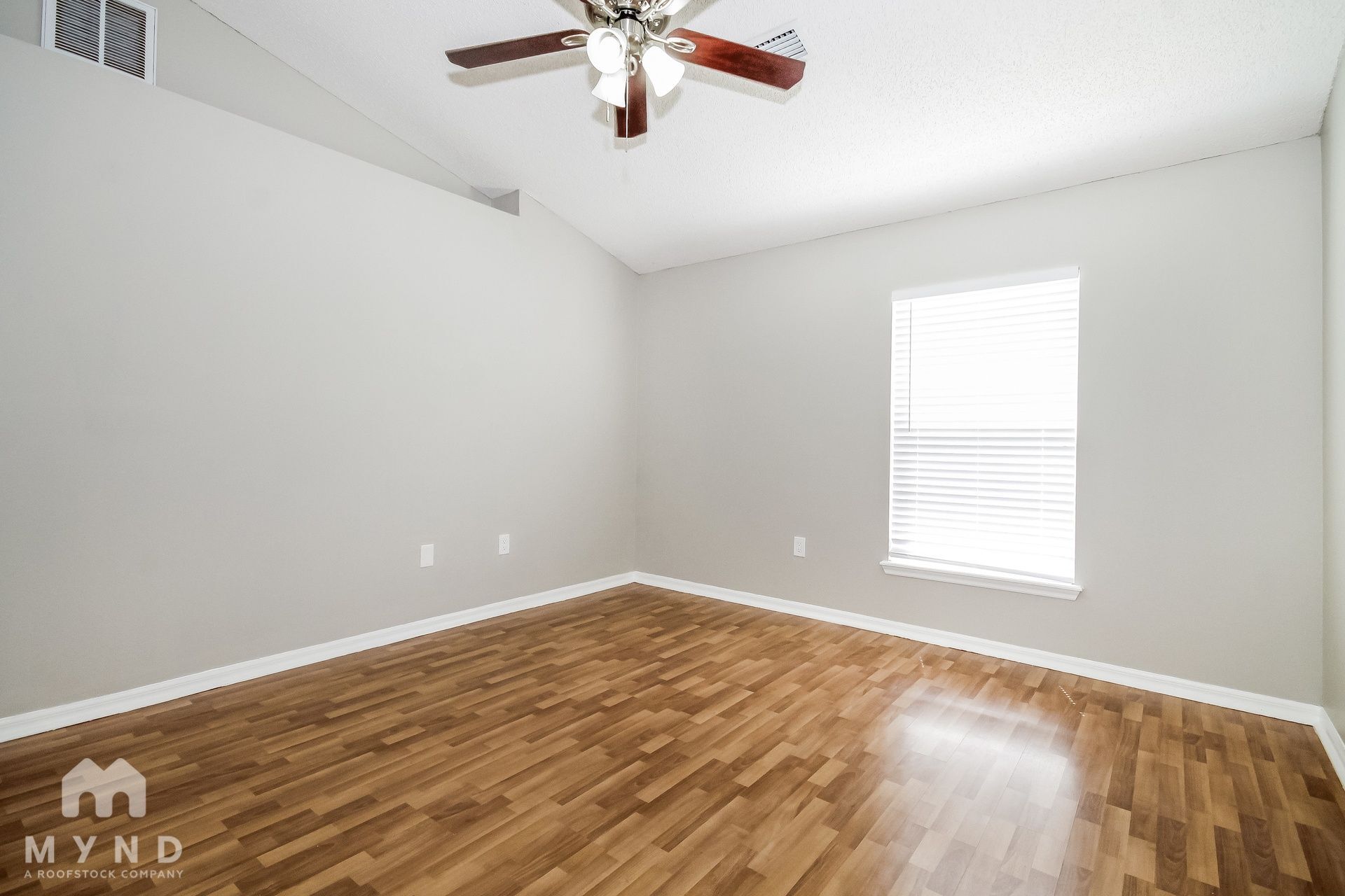 Building Photo - 30630 Double Dr