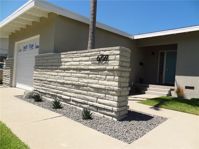 Building Photo - 6721 E La Marimba St