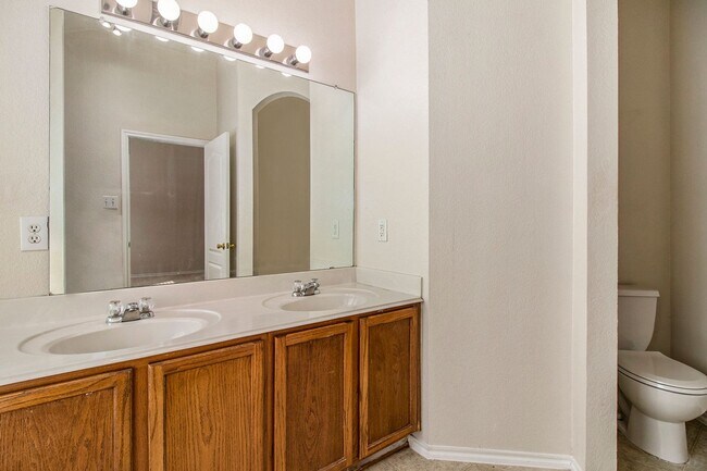 Building Photo - Charming 4-Bedroom, 2-Bathroom Home