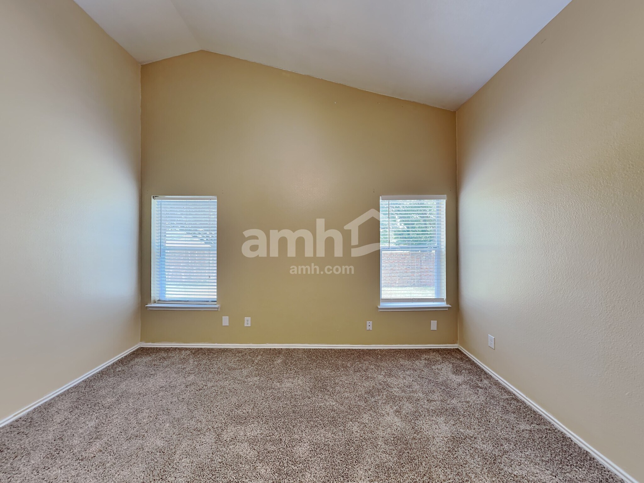 Building Photo - 8321 Brigalow St