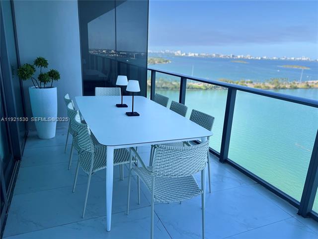 Building Photo - 3131 NE 7th Ave