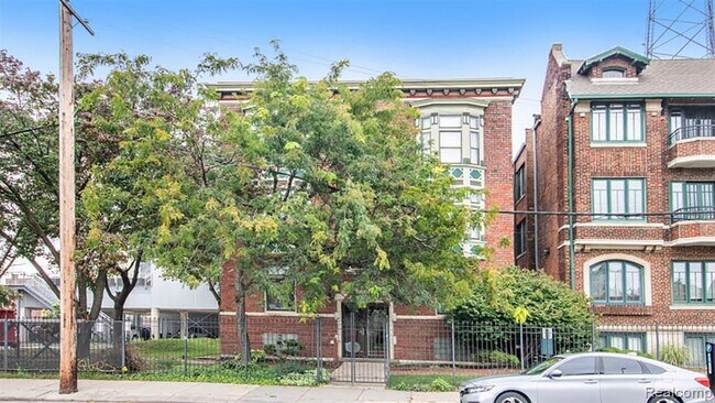 Building Photo - 132 W Willis St