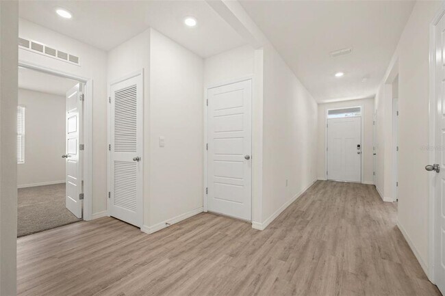 Building Photo - 1078 Clay Blvd