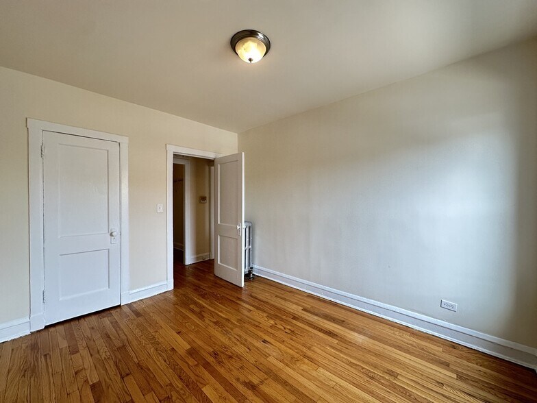 Building Photo - 2651 N Spaulding Ave