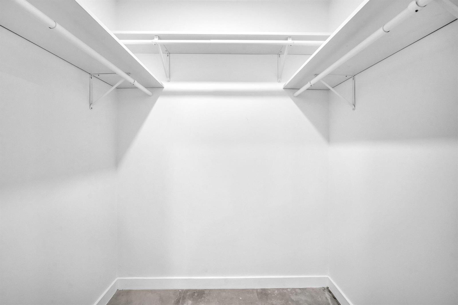 Building Photo - 2460 SW 58th Mnr